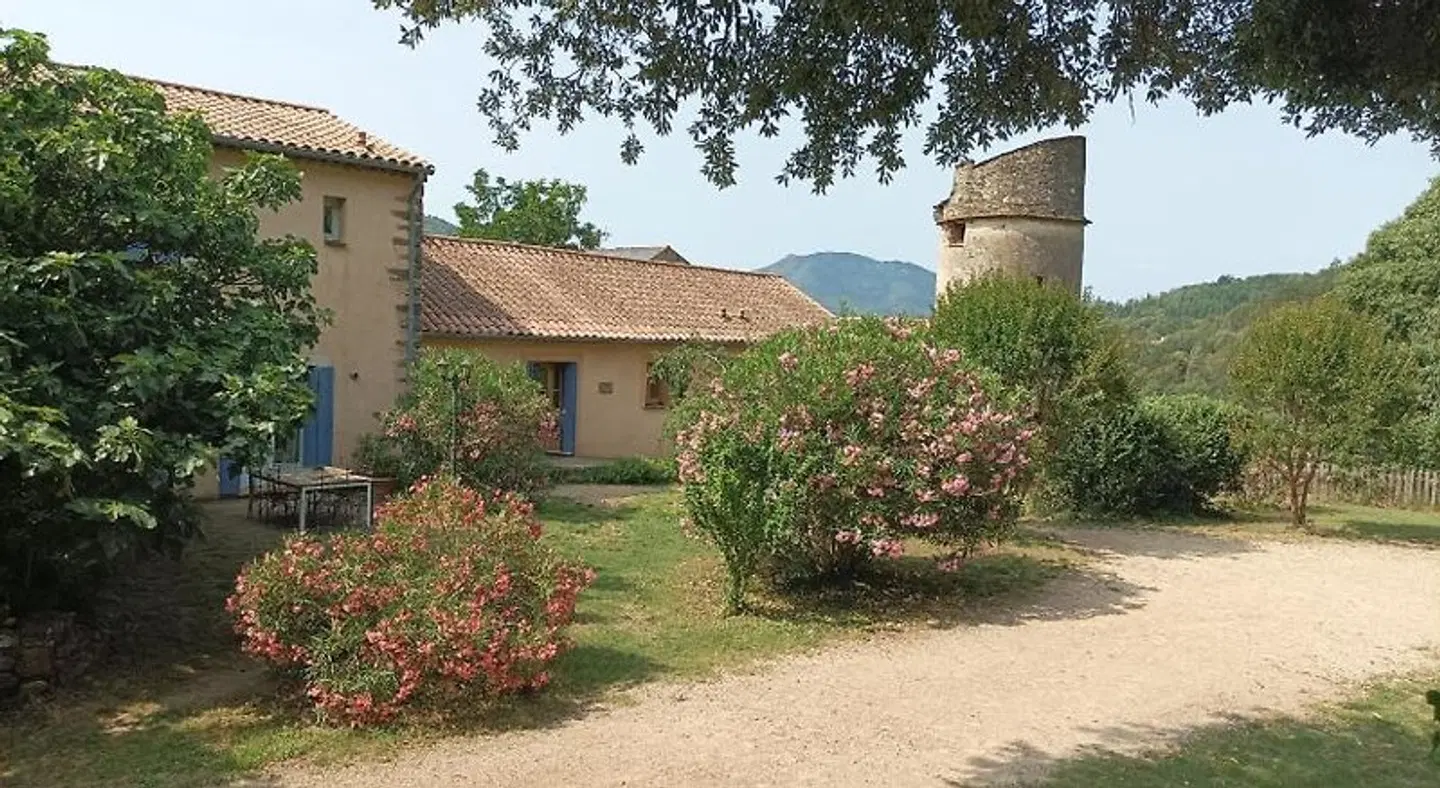 Château de Colombières sur Orb EXTERIOR