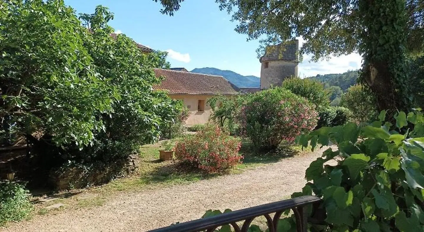 Château de Colombières sur Orb EXTERIOR