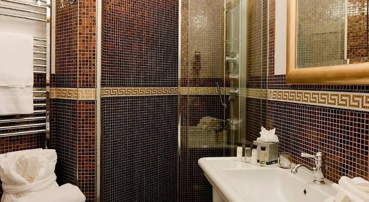 Grand Hotel Rimini BATHROOM