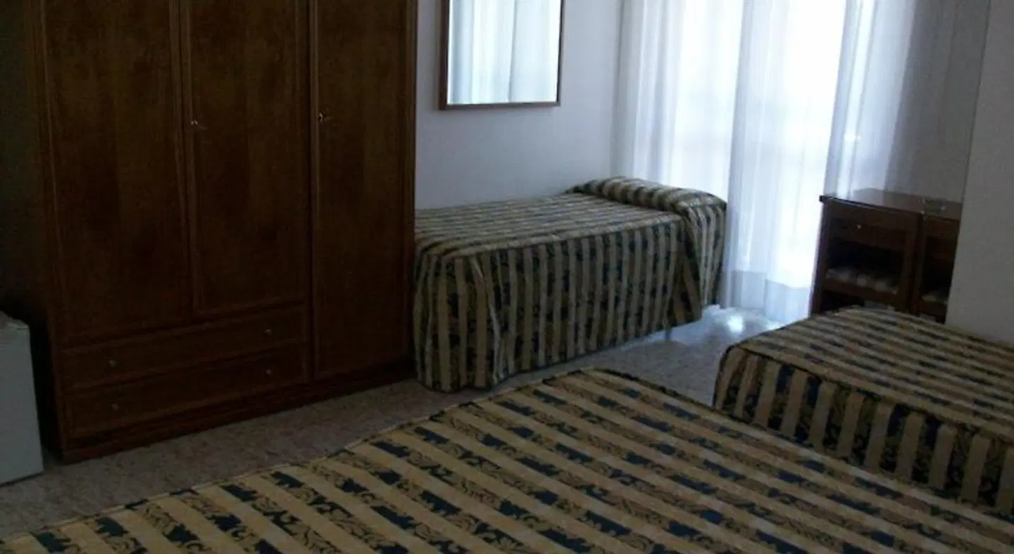 Santorotto ROOM_EXAMPLE