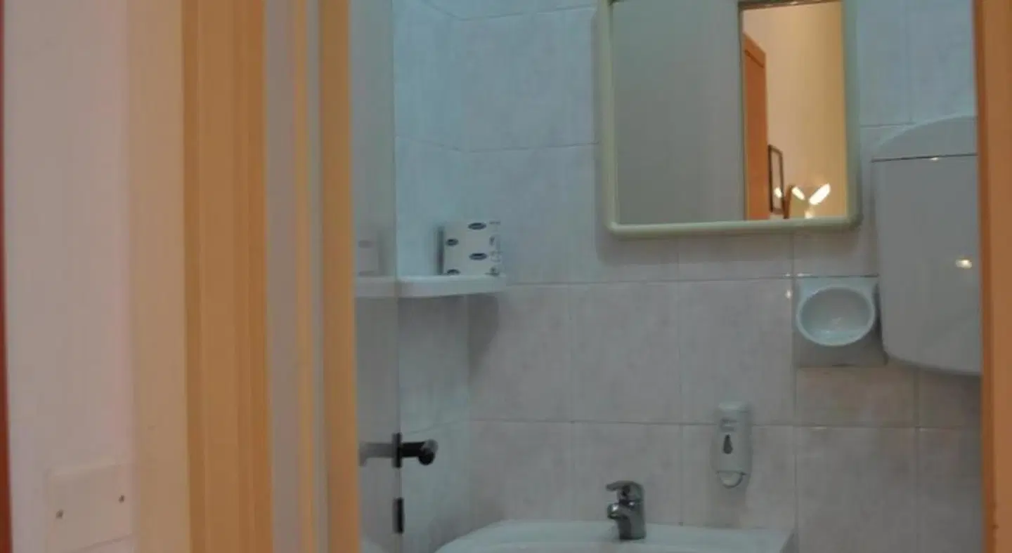 Villa Caterina BATHROOM