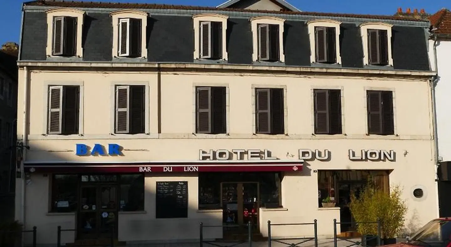 du Lion EXTERIOR