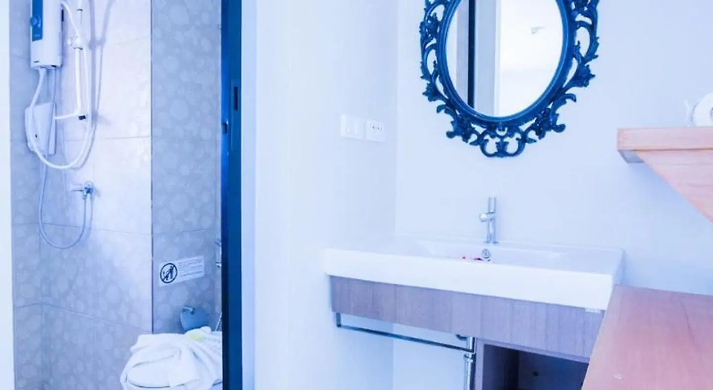 Behind The Scene Boutique Hotel @ Samui BATHROOM