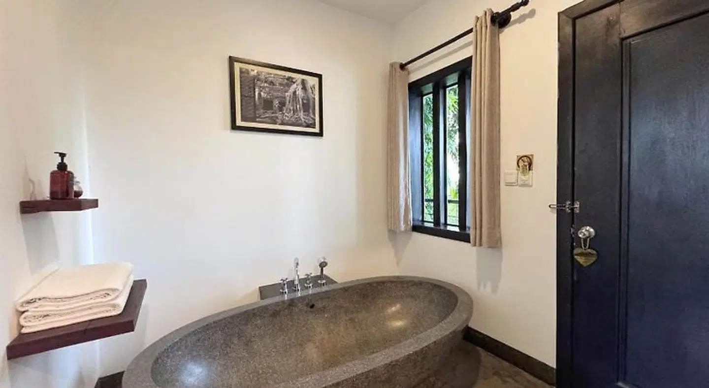 La Rose Blanche Boutique BATHROOM