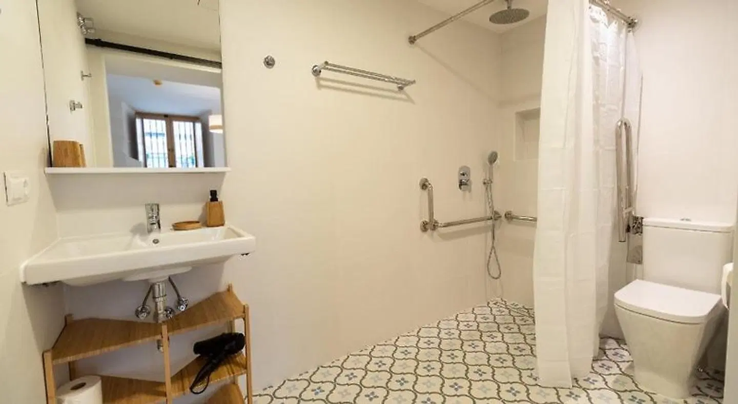 Veranera Hostel BATHROOM