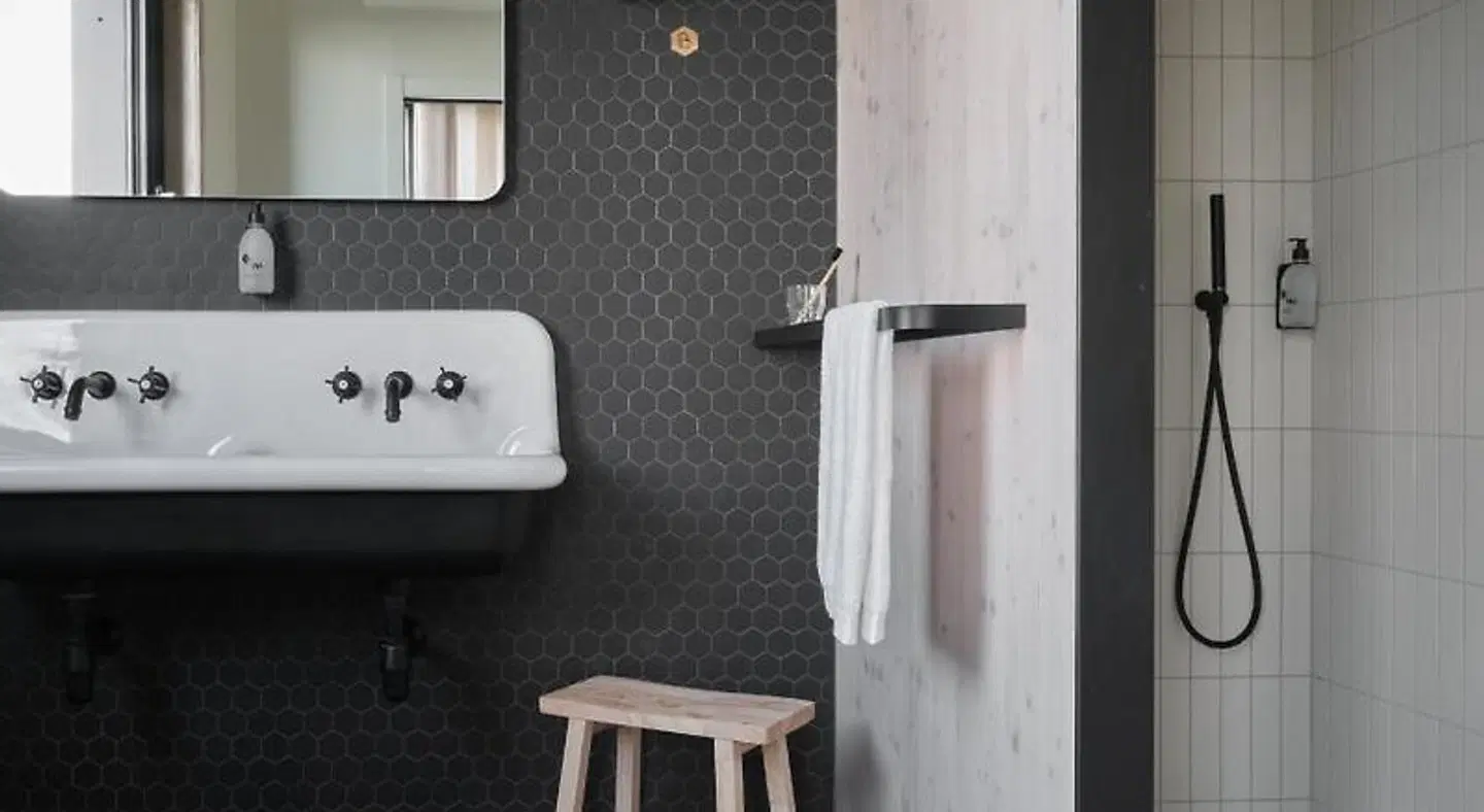 Bercail Hotel BATHROOM