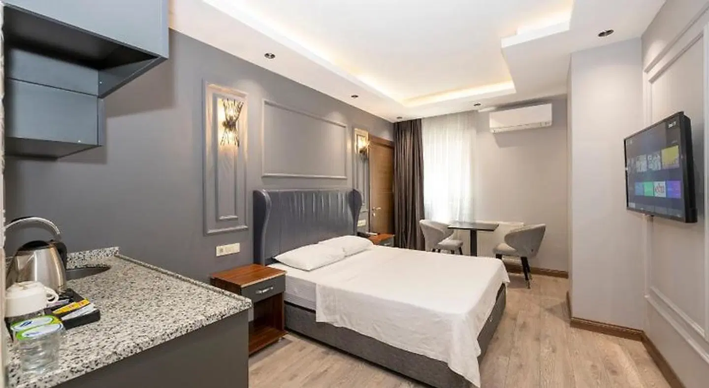 Comfort Suites Hotel ROOM_EXAMPLE