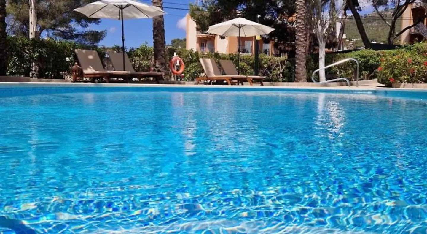 Los Tilos OUTDOOR_POOL