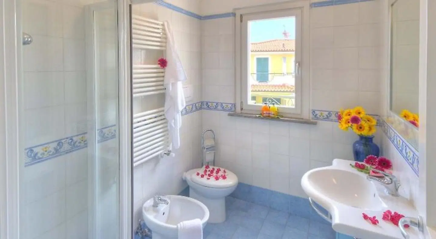Residence I Giardini Del Conero BATHROOM