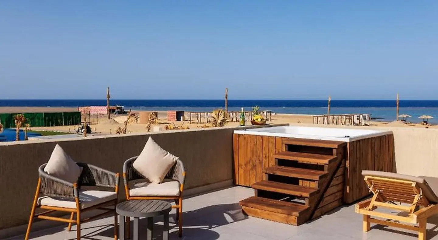 True Beach Resort TERRACE