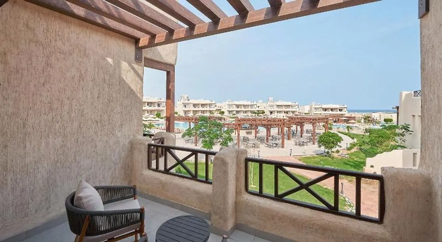 True Beach Resort TERRACE