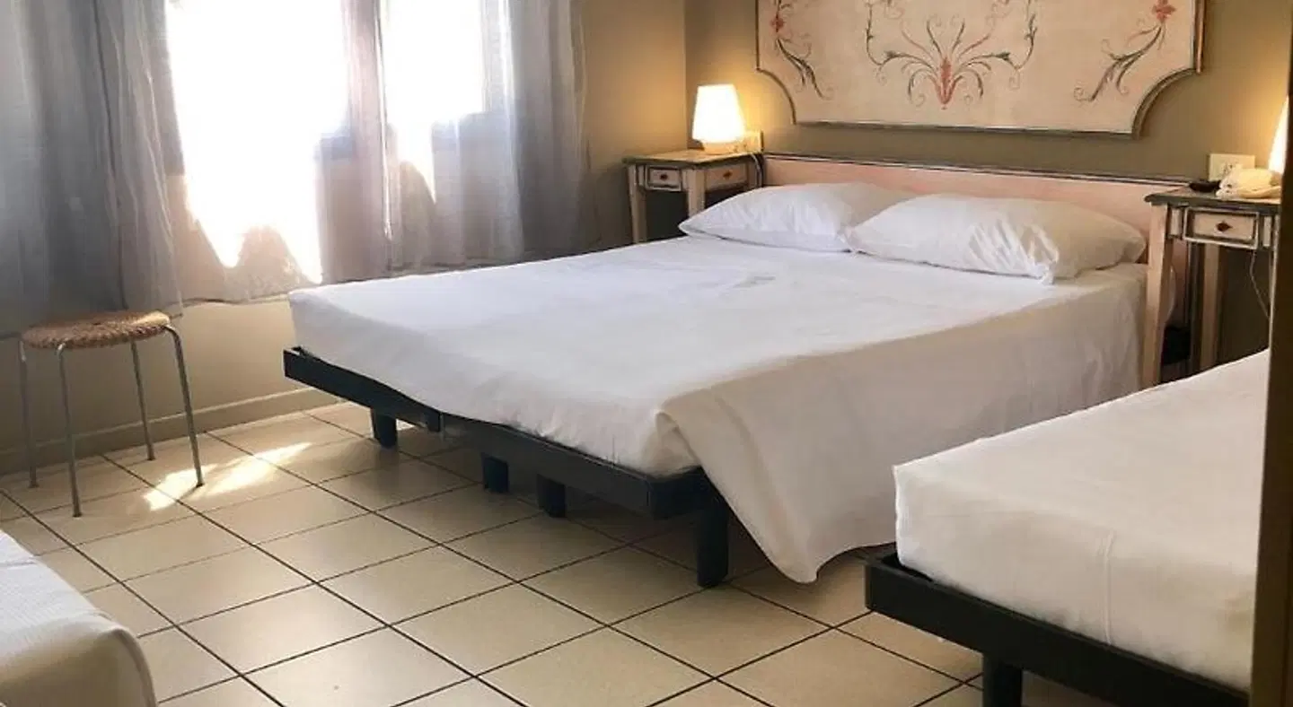 Ariston ROOM_EXAMPLE