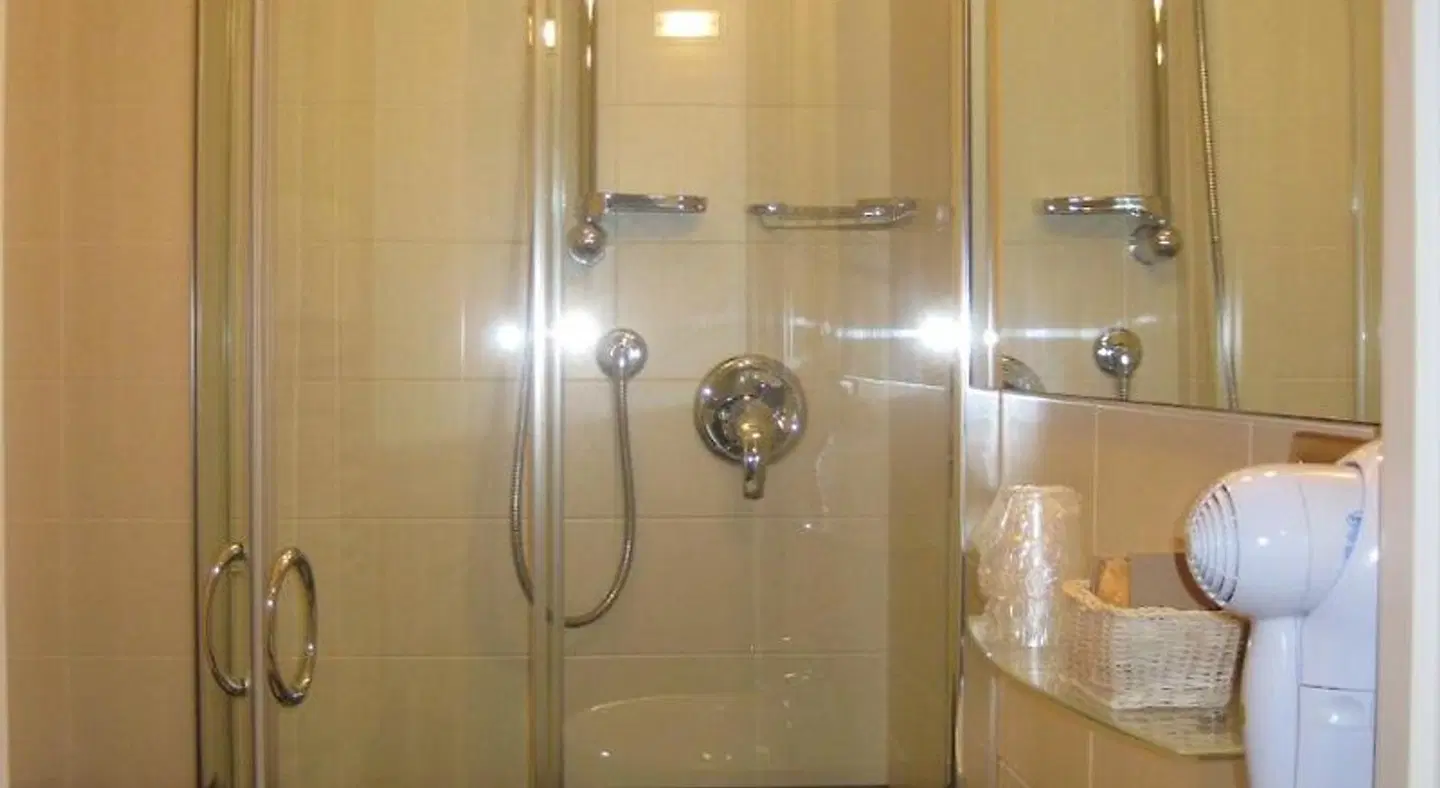 Villa Igea BATHROOM