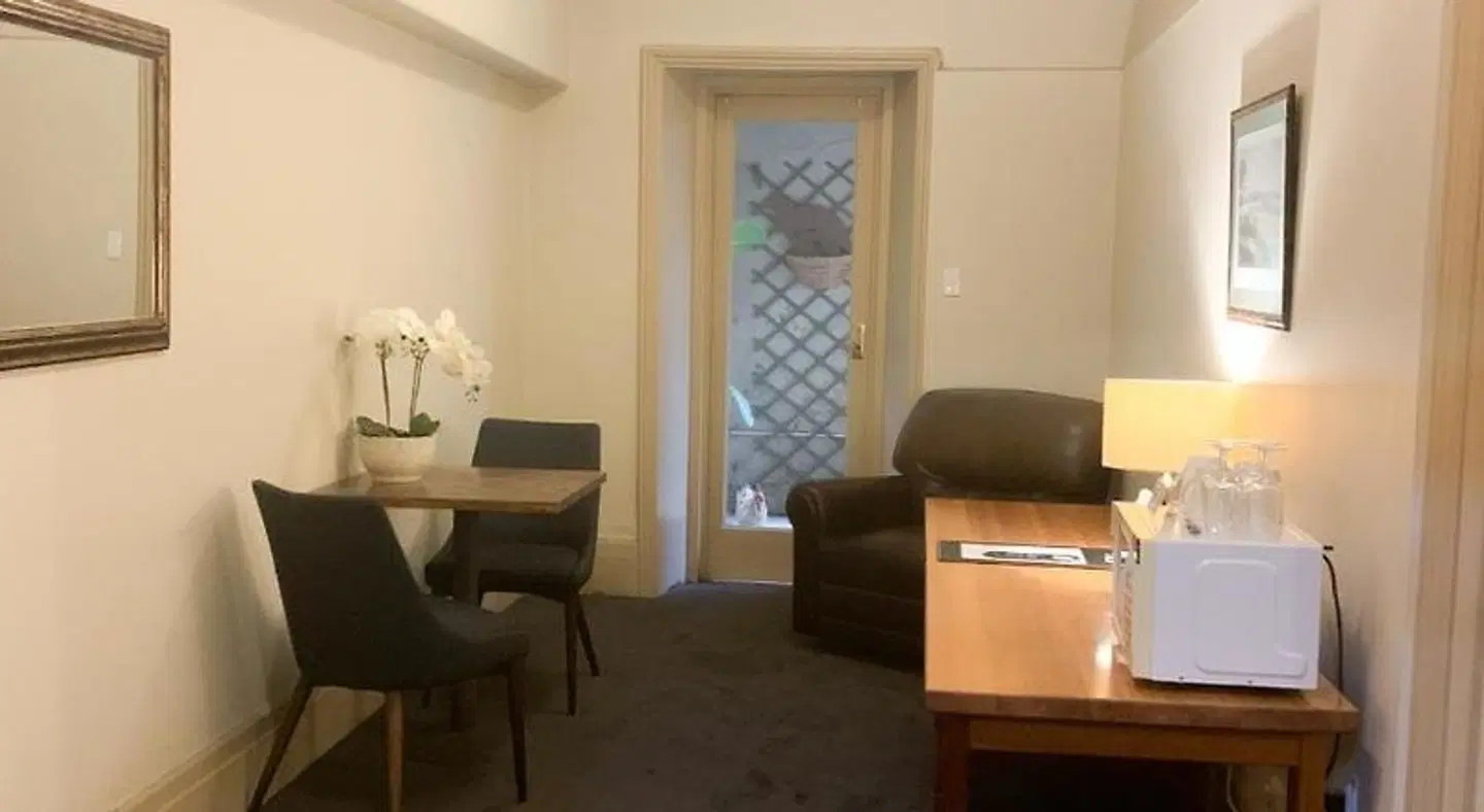 Macquarie Manor Hotel ROOM_EXAMPLE