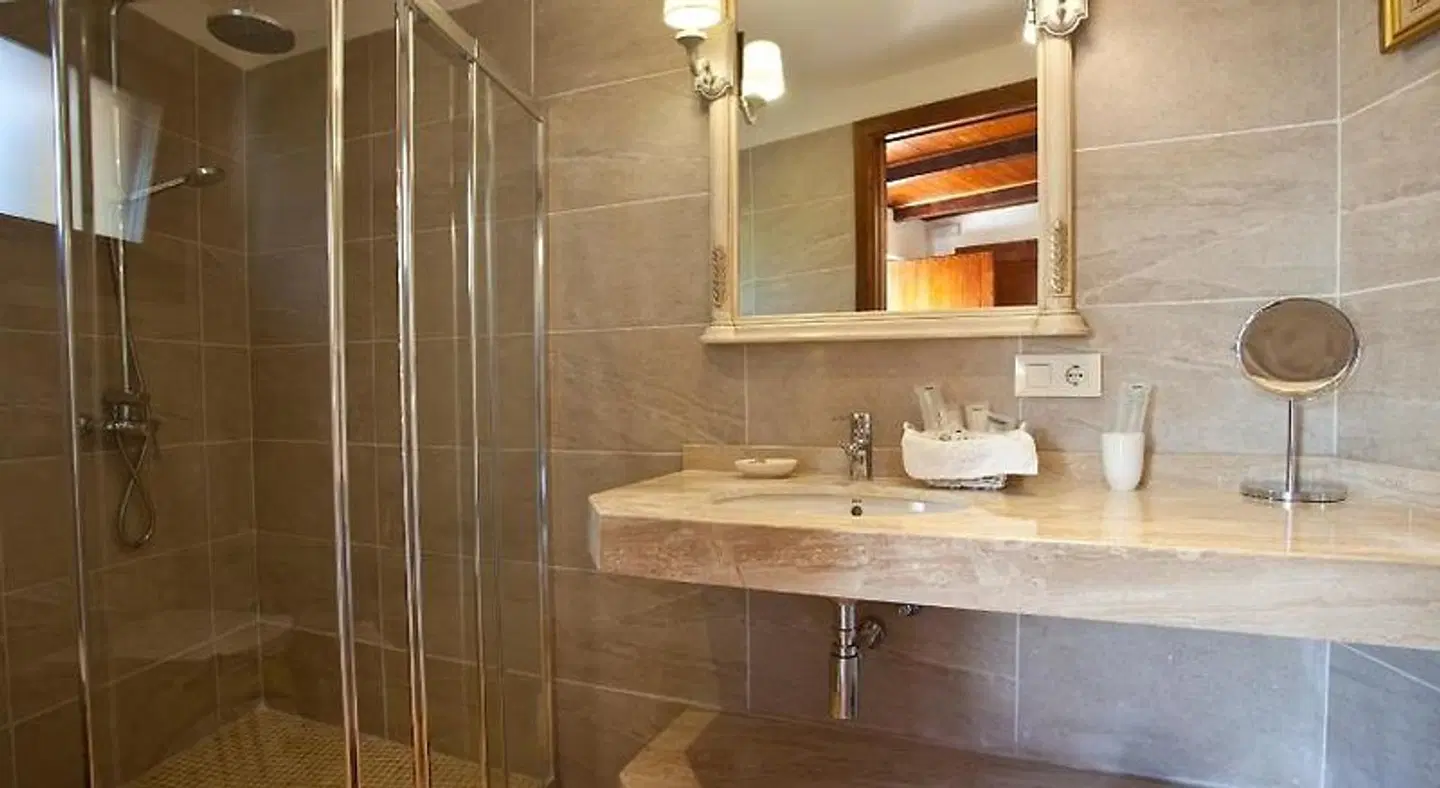 Finca Agroturismo Sa Vinya des Convent BATHROOM
