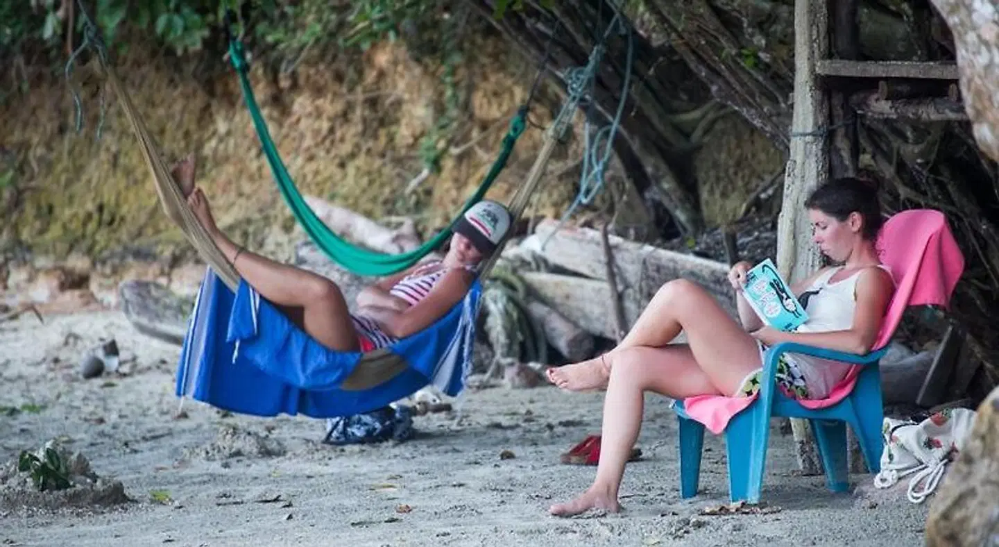 Koh Mook Garden Beach Resort PEOPLE