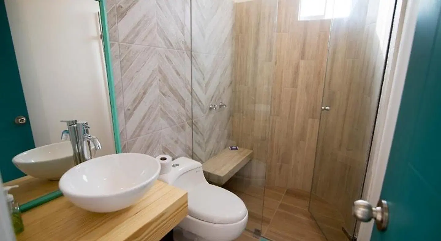 Kauhuhu Casa Hotel BATHROOM