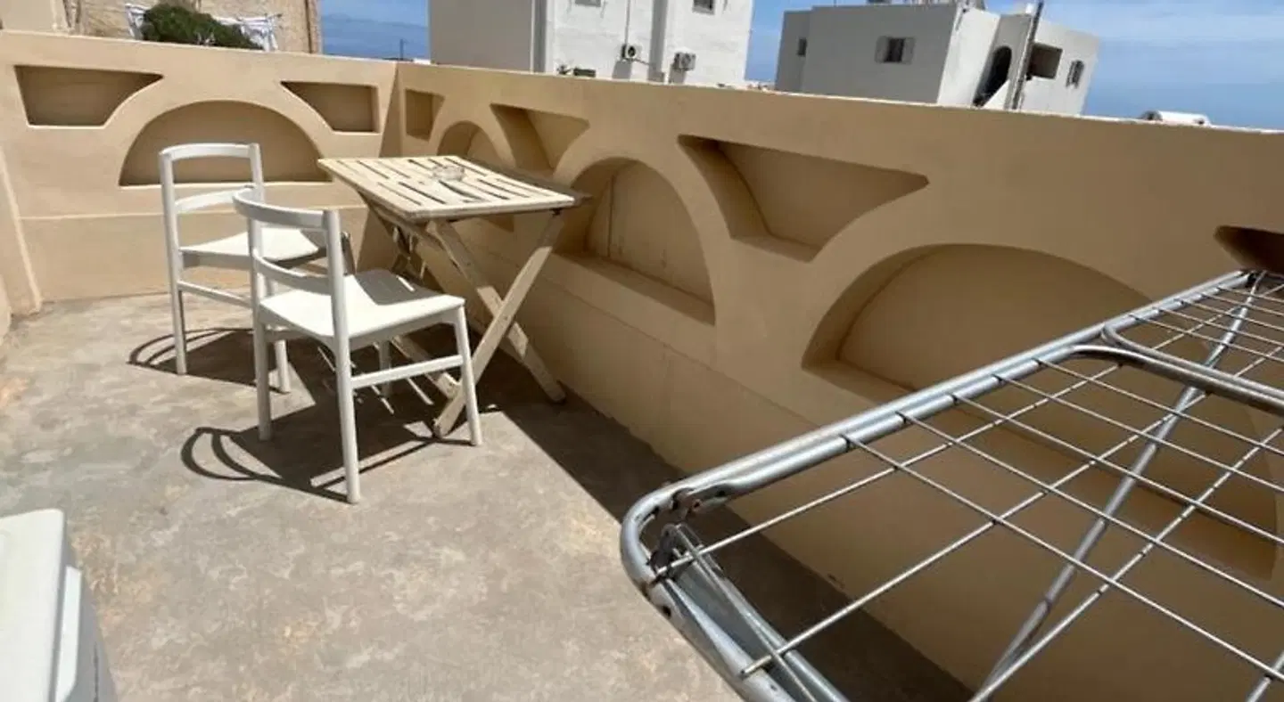 Leon Apartment Hotel TERRACE