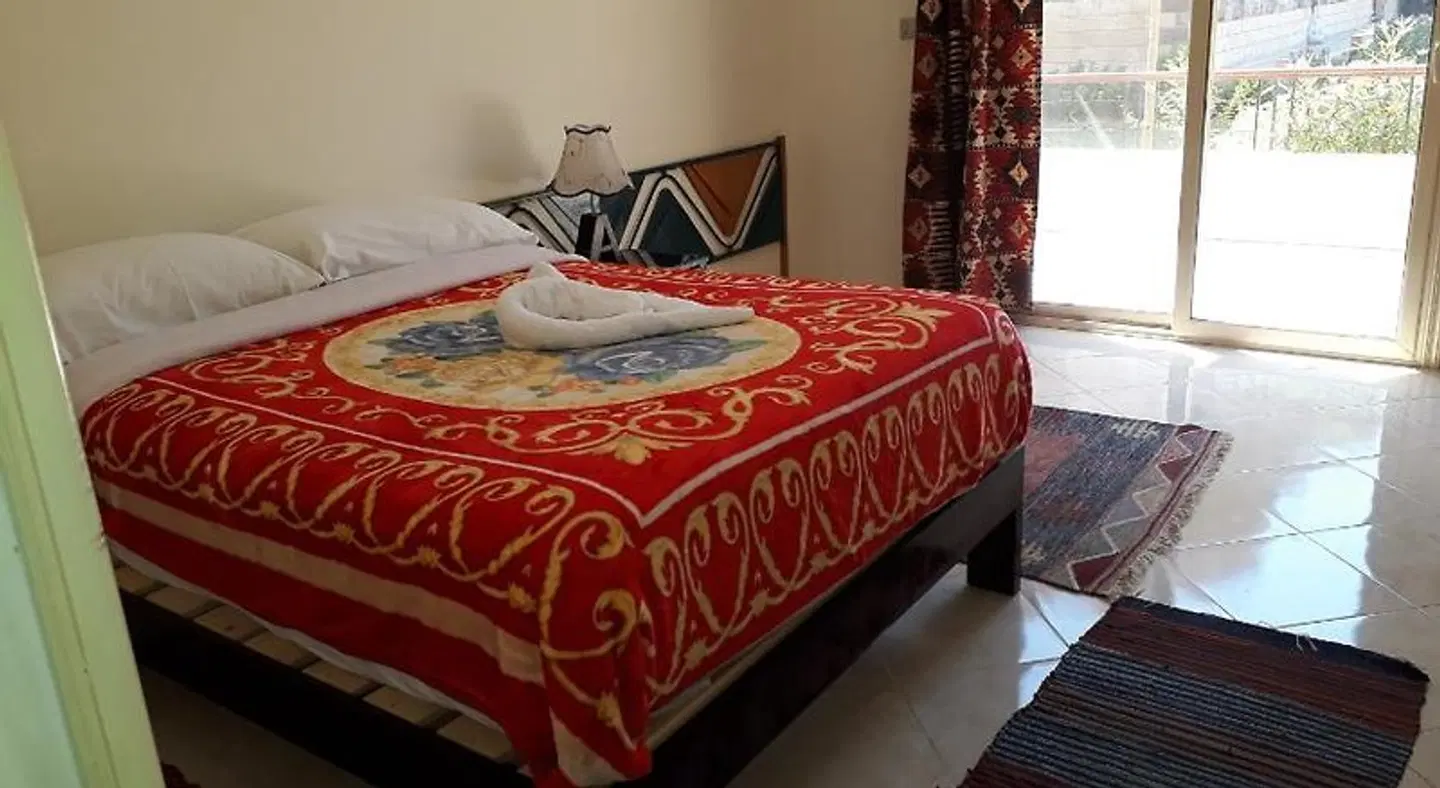 New Memnon Hotel ROOM_EXAMPLE