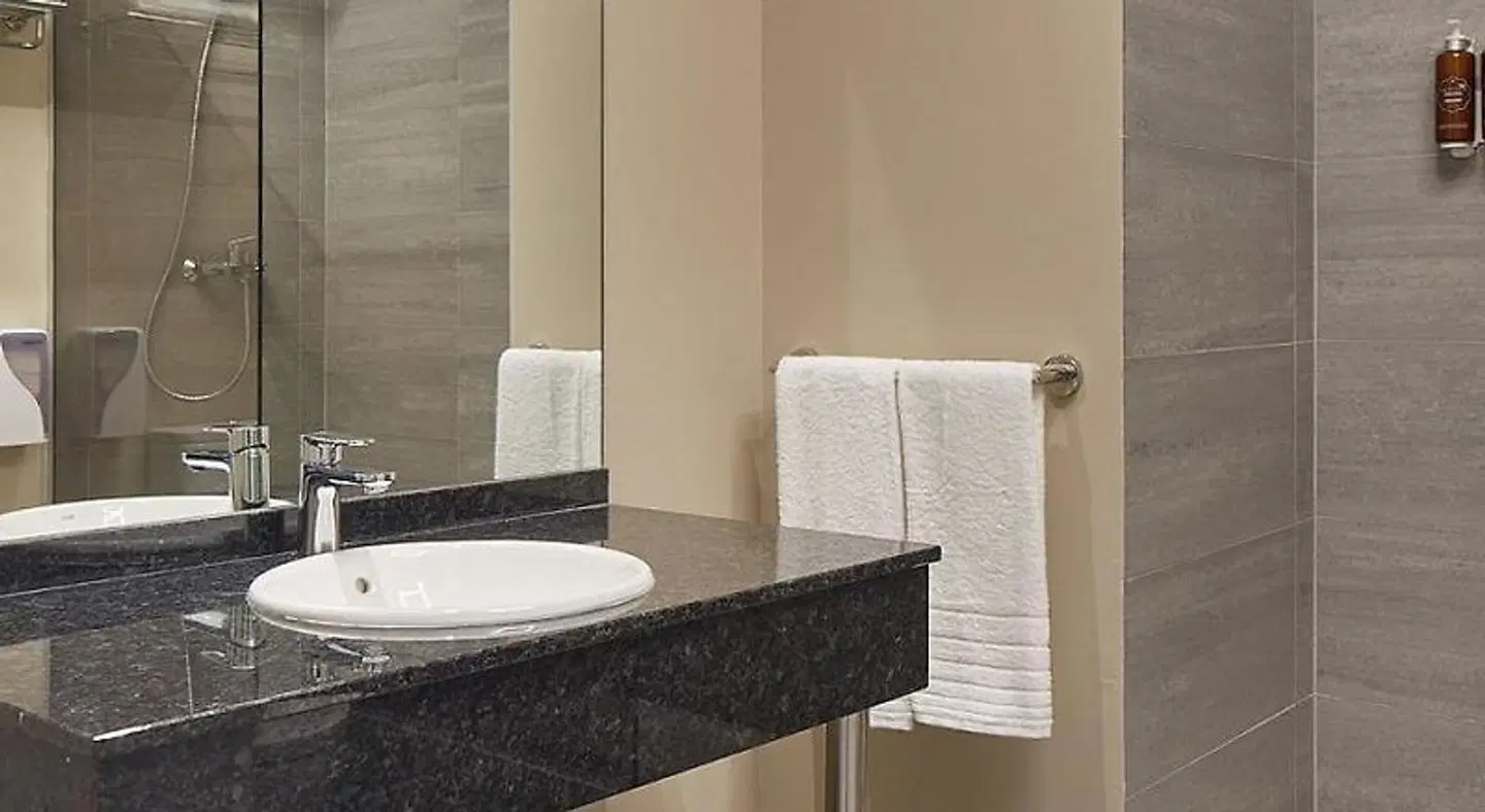 Hotel Sukha BATHROOM