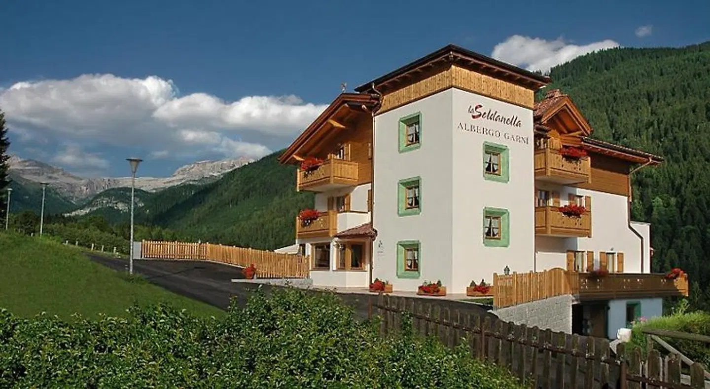 Hotel Garnì La Soldanella EXTERIOR