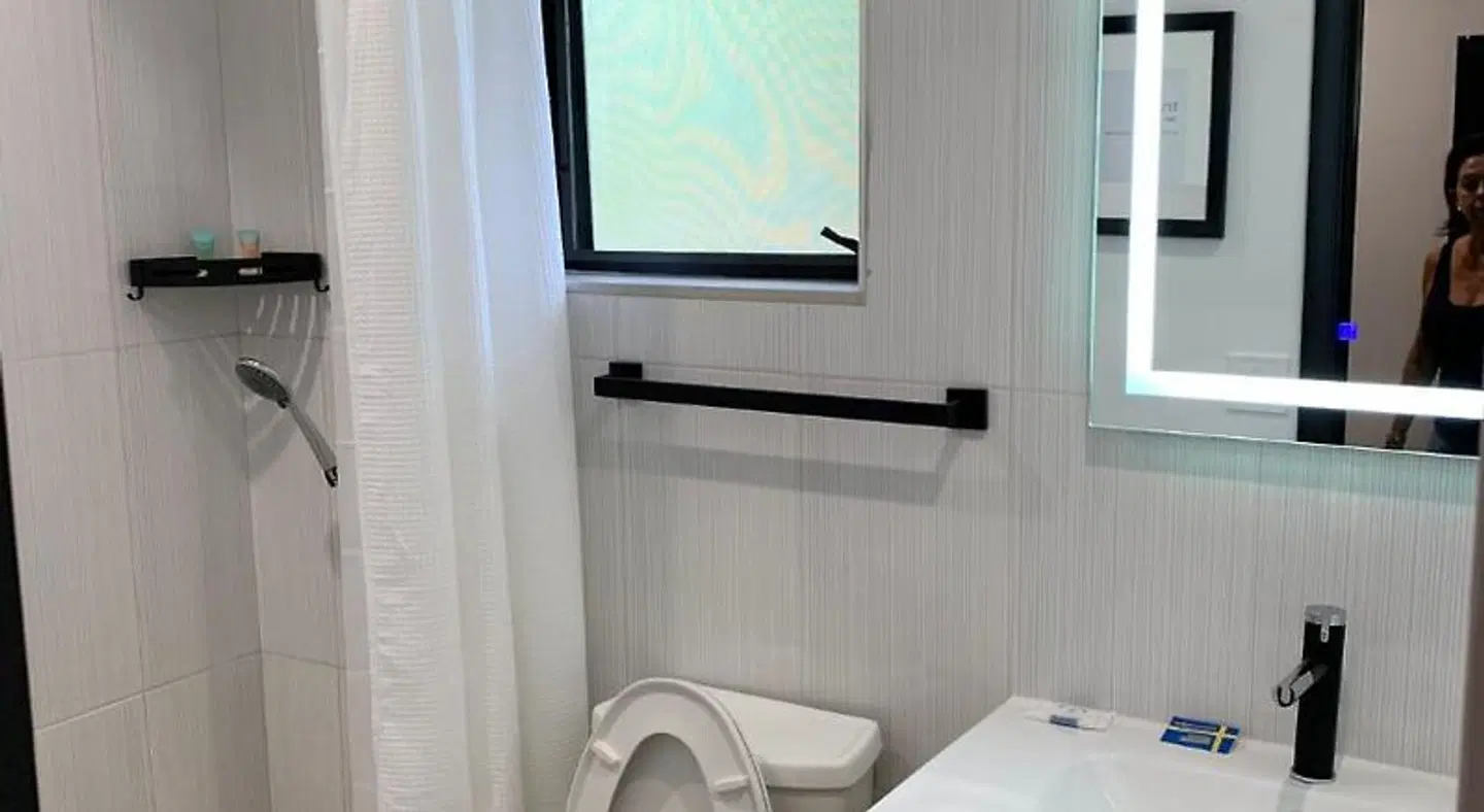 Ocean Villas of Deerfield BATHROOM