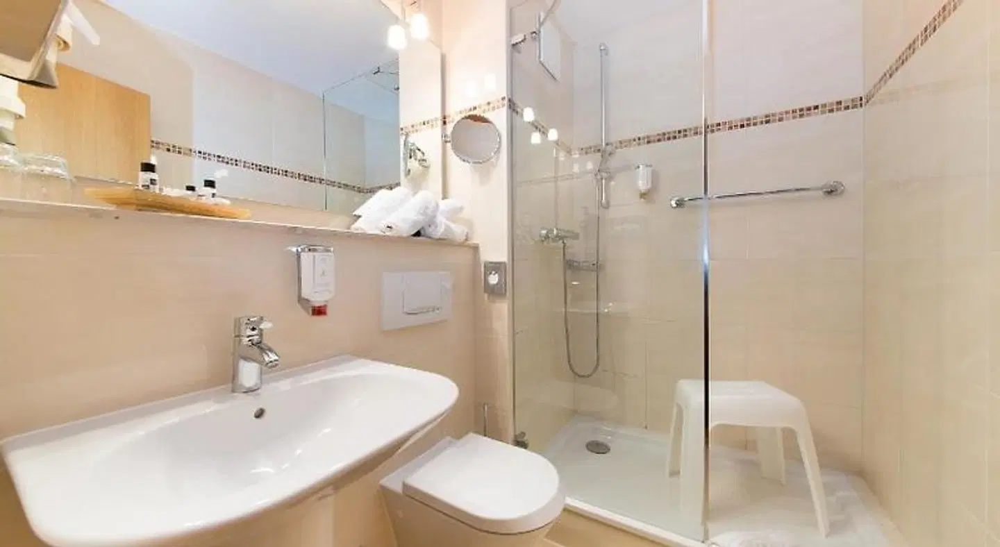 Centralhotel BATHROOM