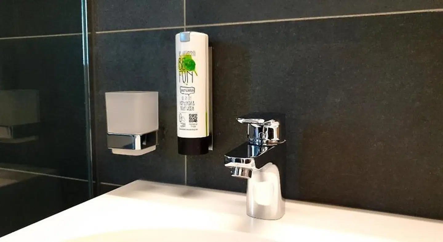 SH Hotel by WMM Hotels BATHROOM