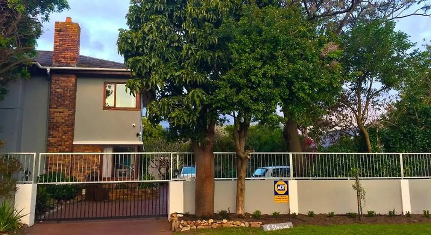 6 Stemmet Lodge EXTERIOR
