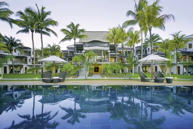 Royal Palm Beachcomber OUTDOOR_POOL