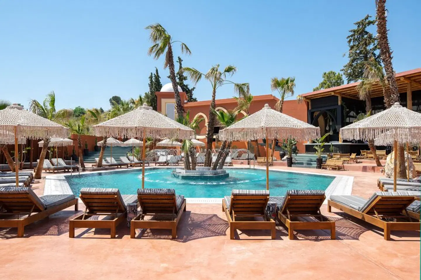 Venezia Resort Hotel OUTDOOR_POOL