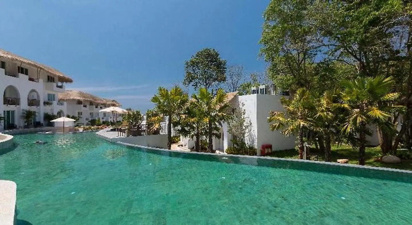 Eden Beach Resort & Spa OUTDOOR_POOL