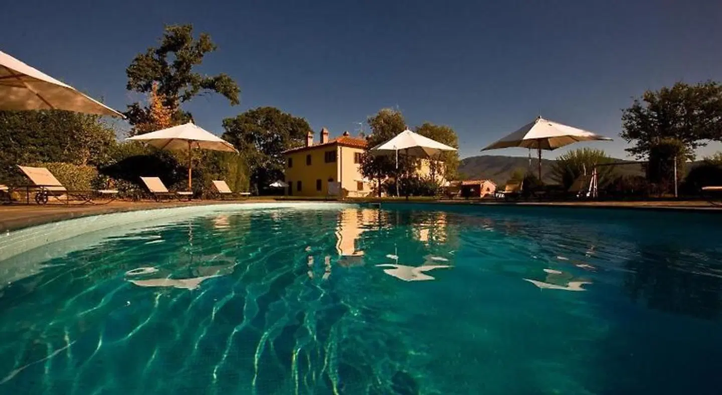 Relais & Chateaux il Borro OUTDOOR_POOL