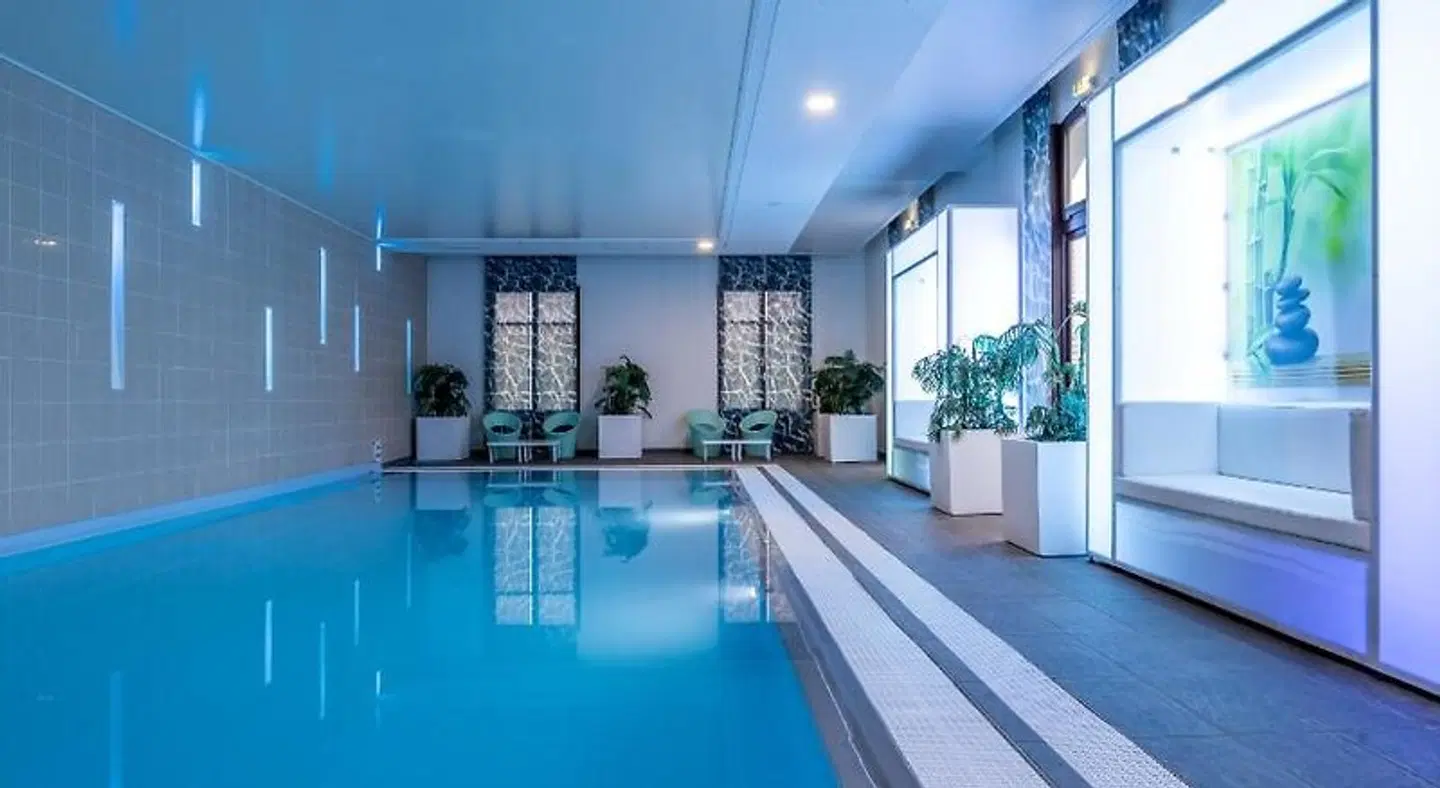 Radisson Blu Hotel Paris, Marne-La-Vallee INDOOR_POOL