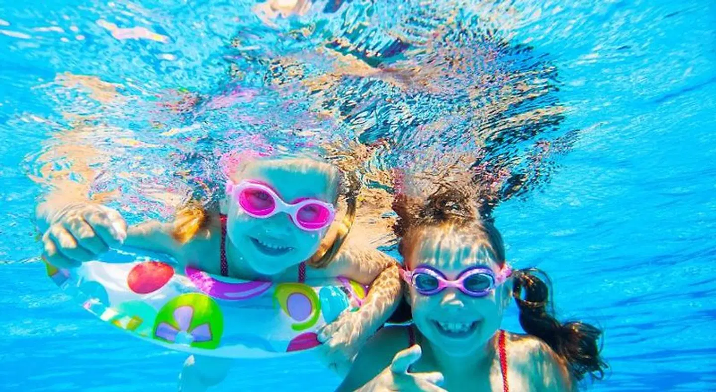 Radisson Blu Hotel Paris, Marne-La-Vallee PEOPLE