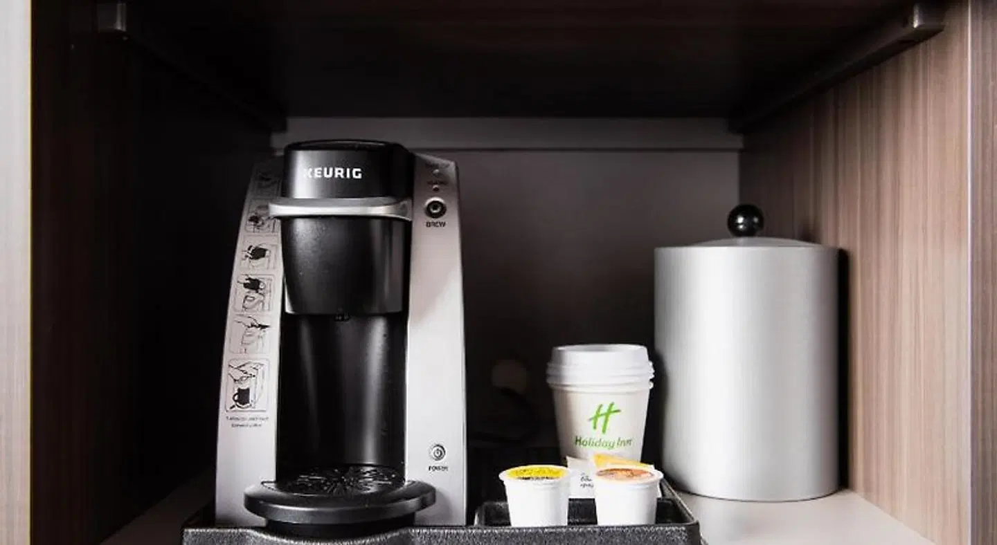 Holiday Inn Newark International Airport by IHG ROOM_EXAMPLE