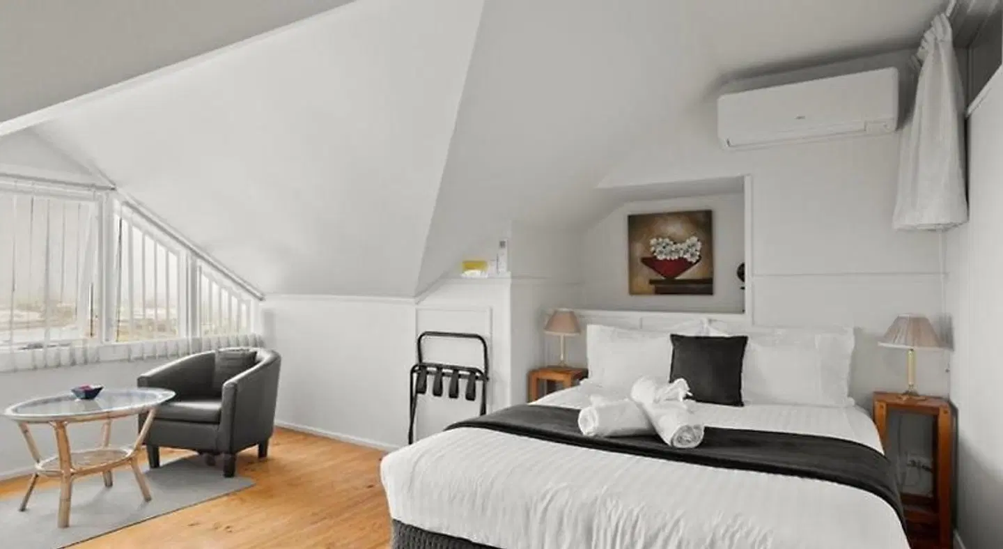 Stamps of Stanley ROOM_EXAMPLE