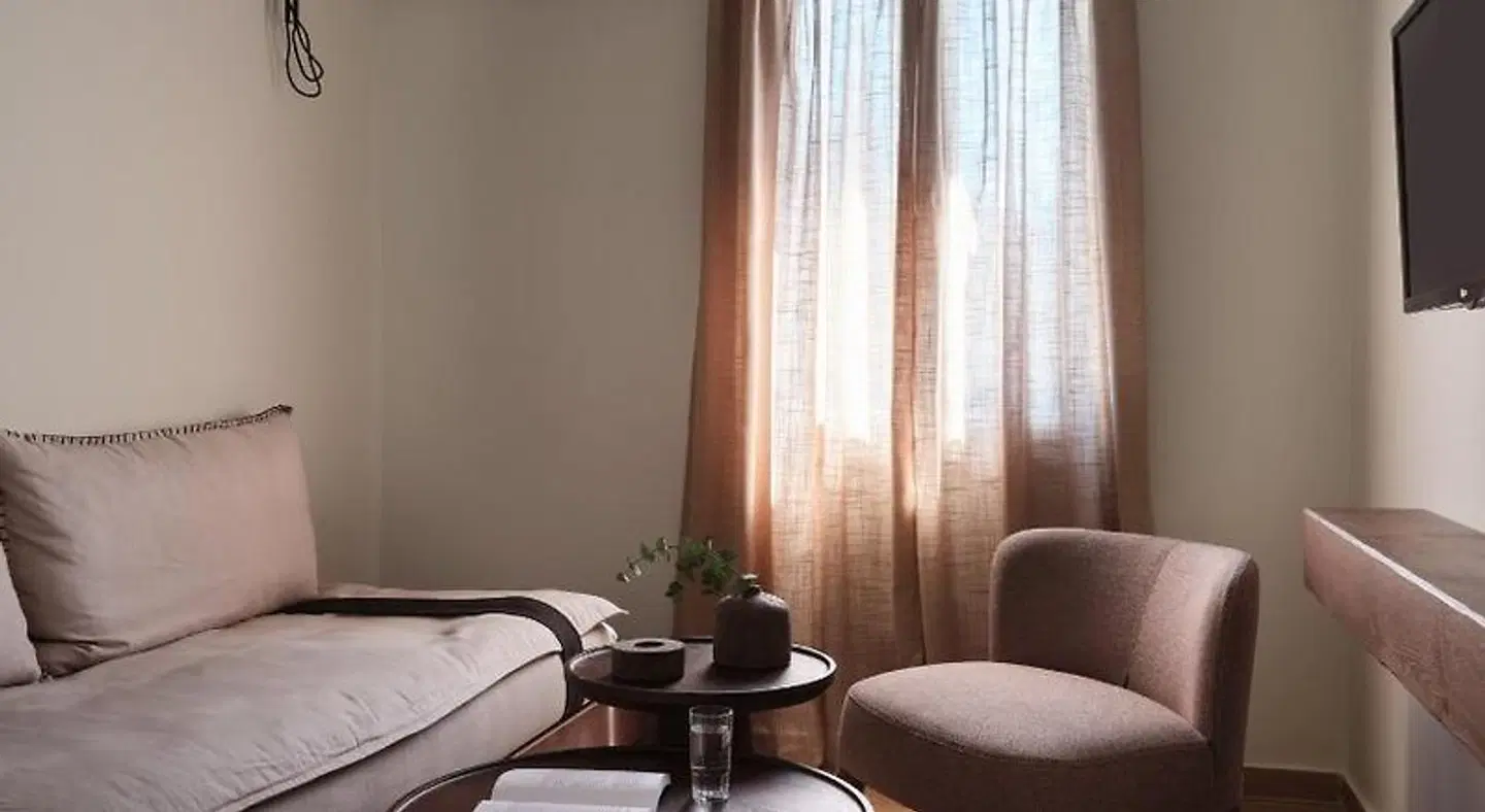 Loizos Stylish Residences ROOM_EXAMPLE