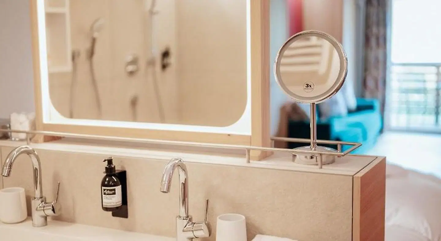 Goldener Berg BATHROOM