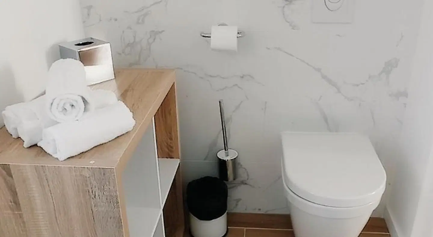 Kyriad Crepy En Valois BATHROOM