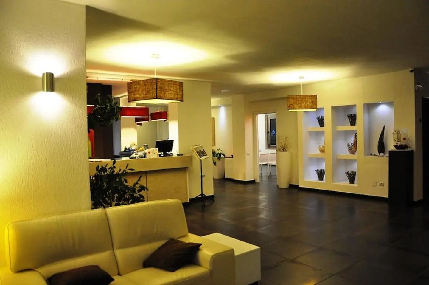 Sandalia LOUNGE_LOBBY