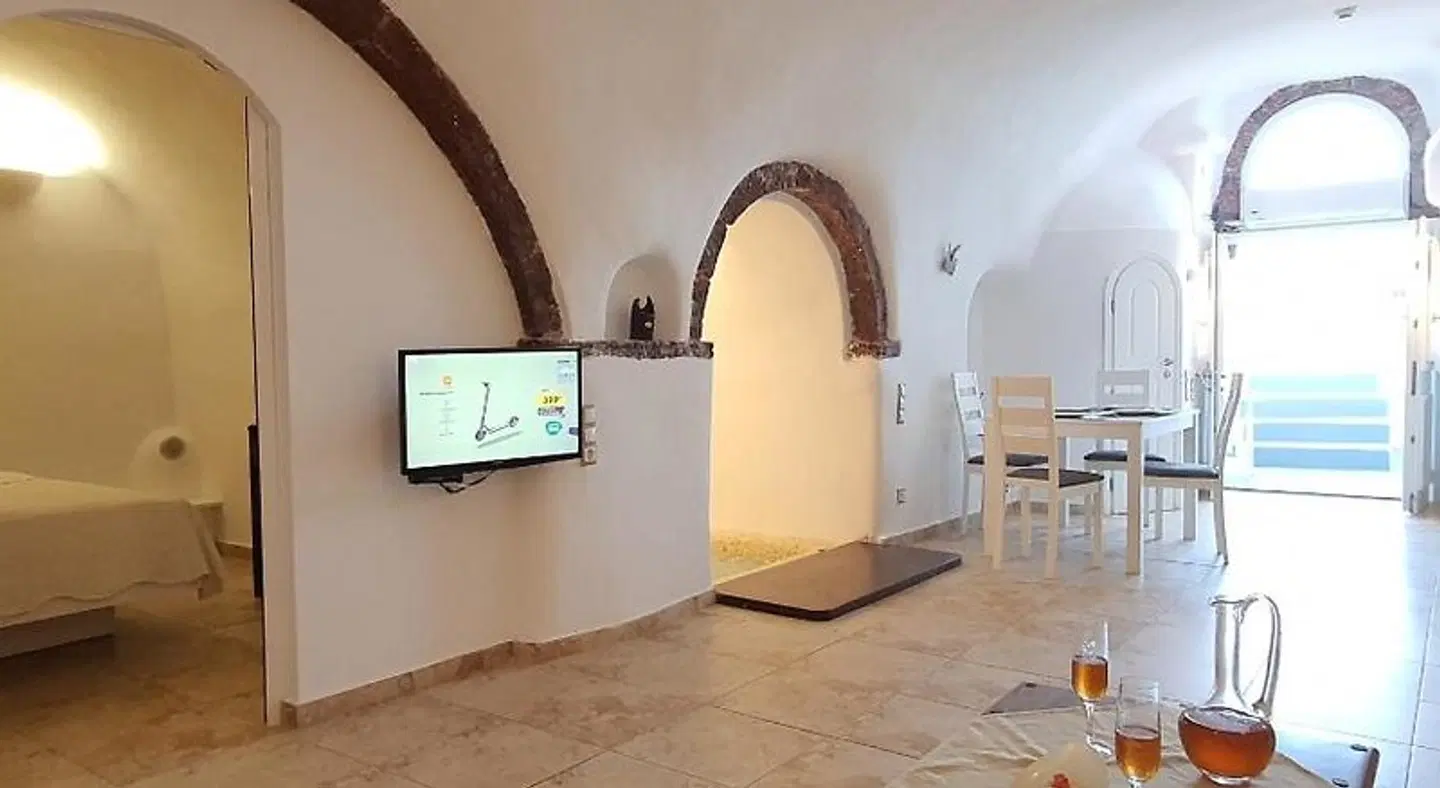 Santorini Mansion at Imerovigli HEALTH_BEAUTY