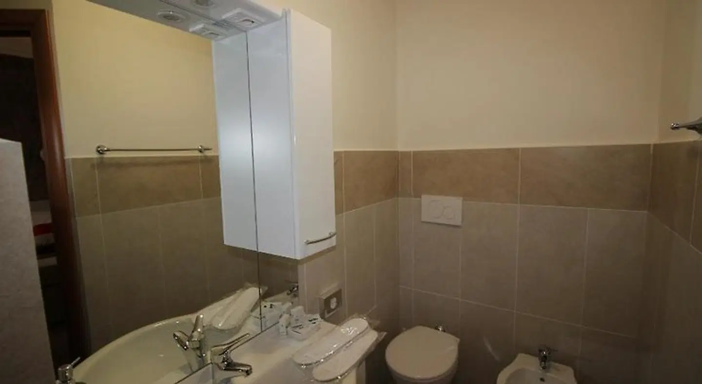 Freedom Love B&B BATHROOM