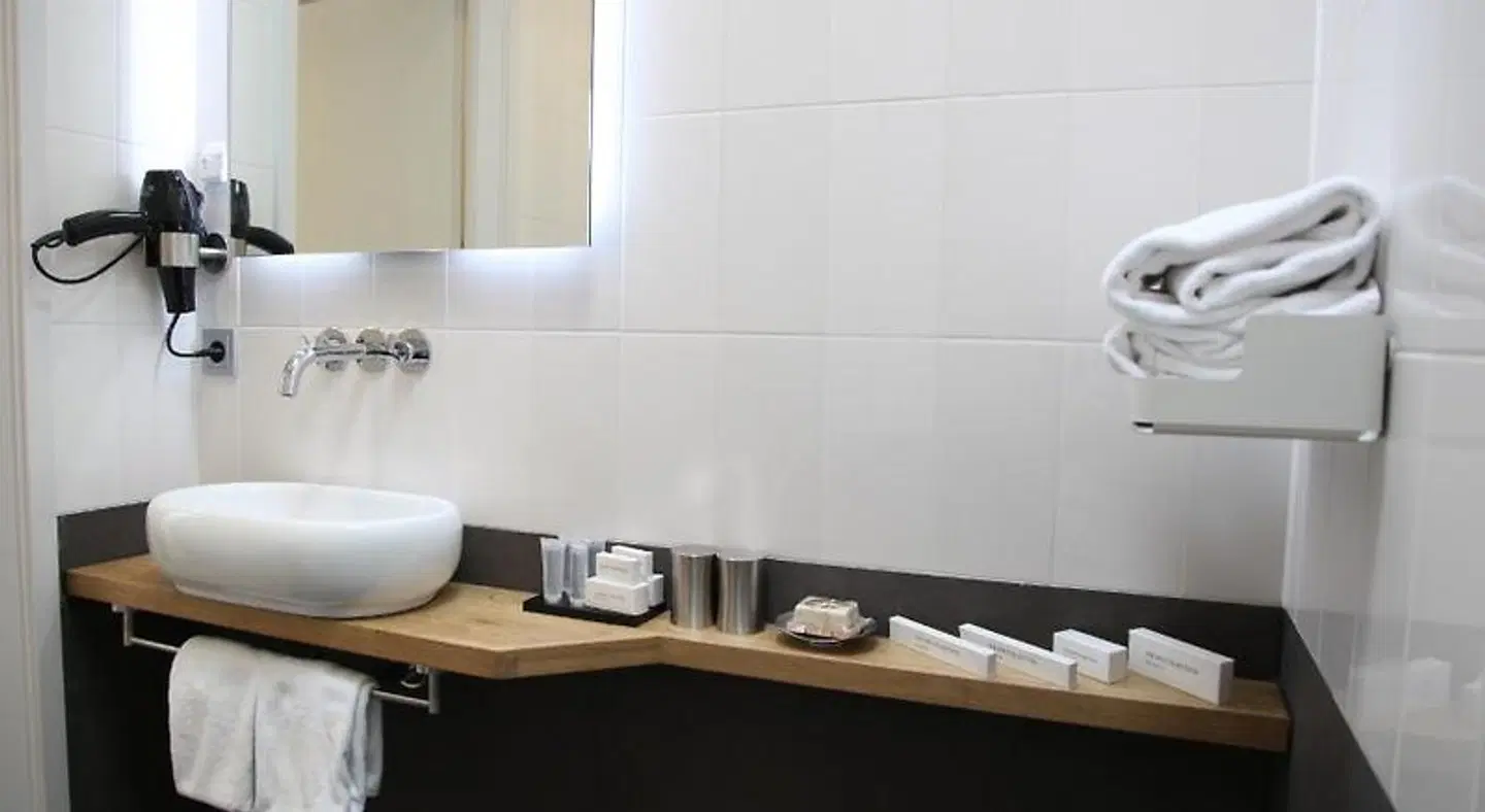 Alp de Veenen Hotel BATHROOM