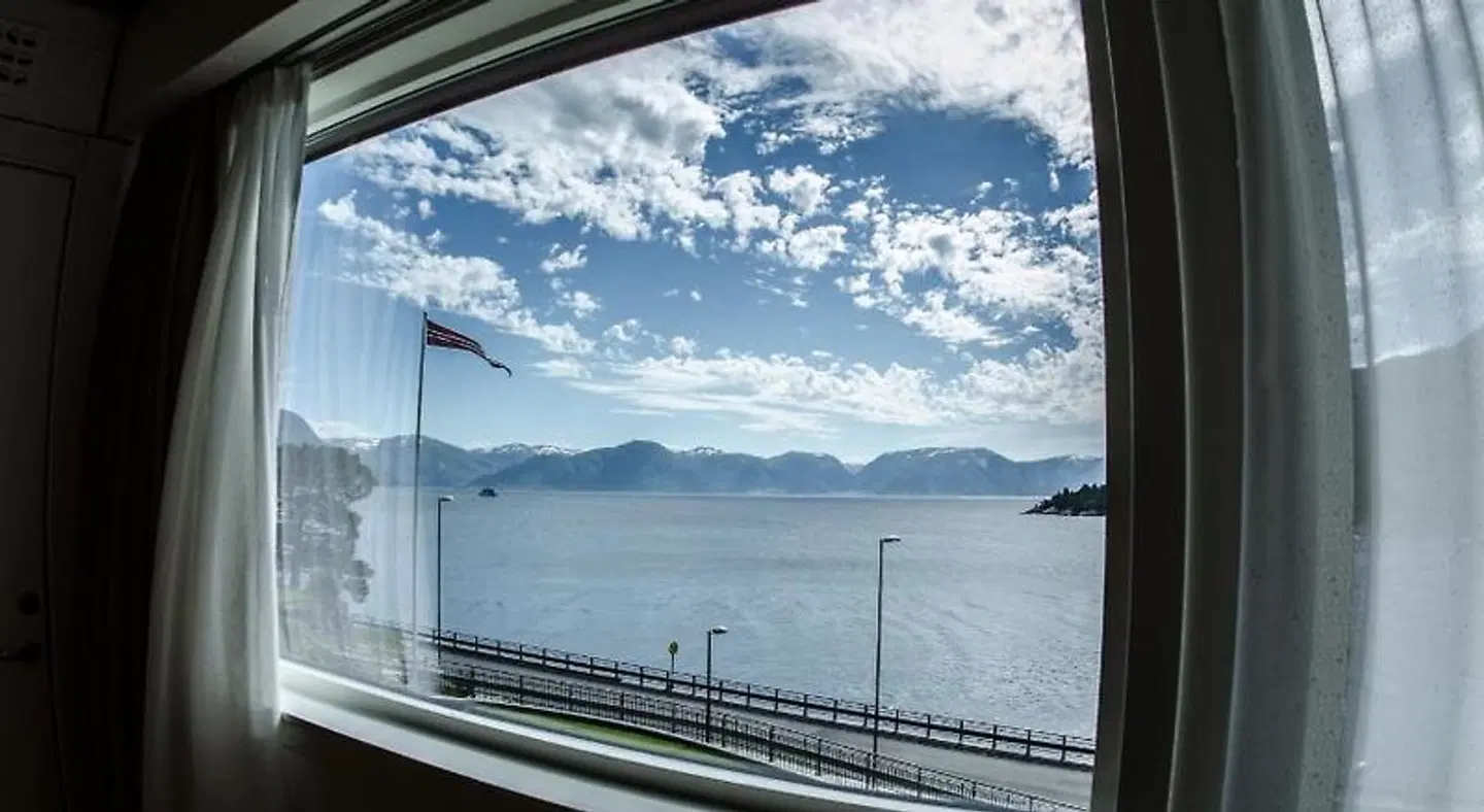 Lavik Fjord Hotel TERRACE