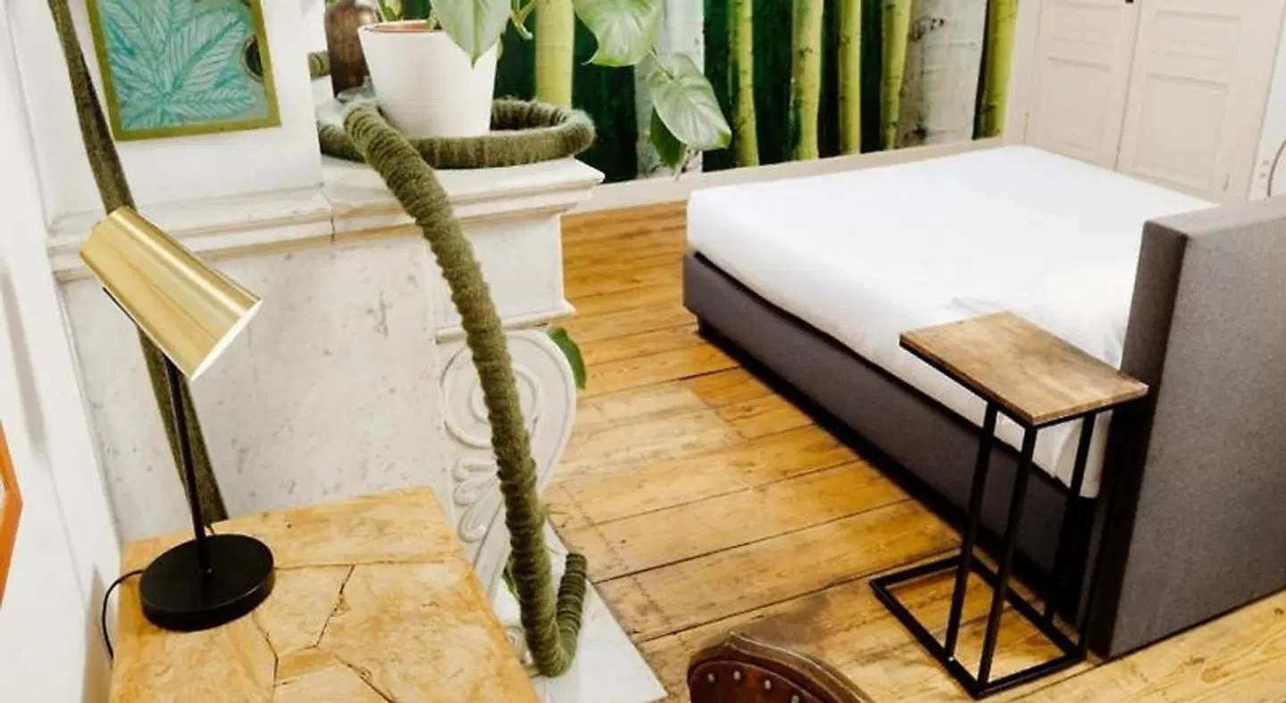 B&B DRUUM ROOM_EXAMPLE