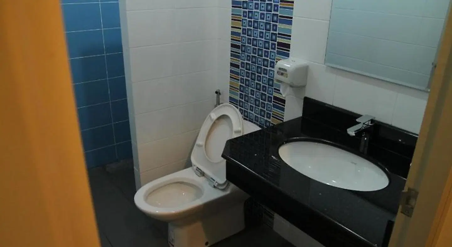Smile Resort Thungsong BATHROOM