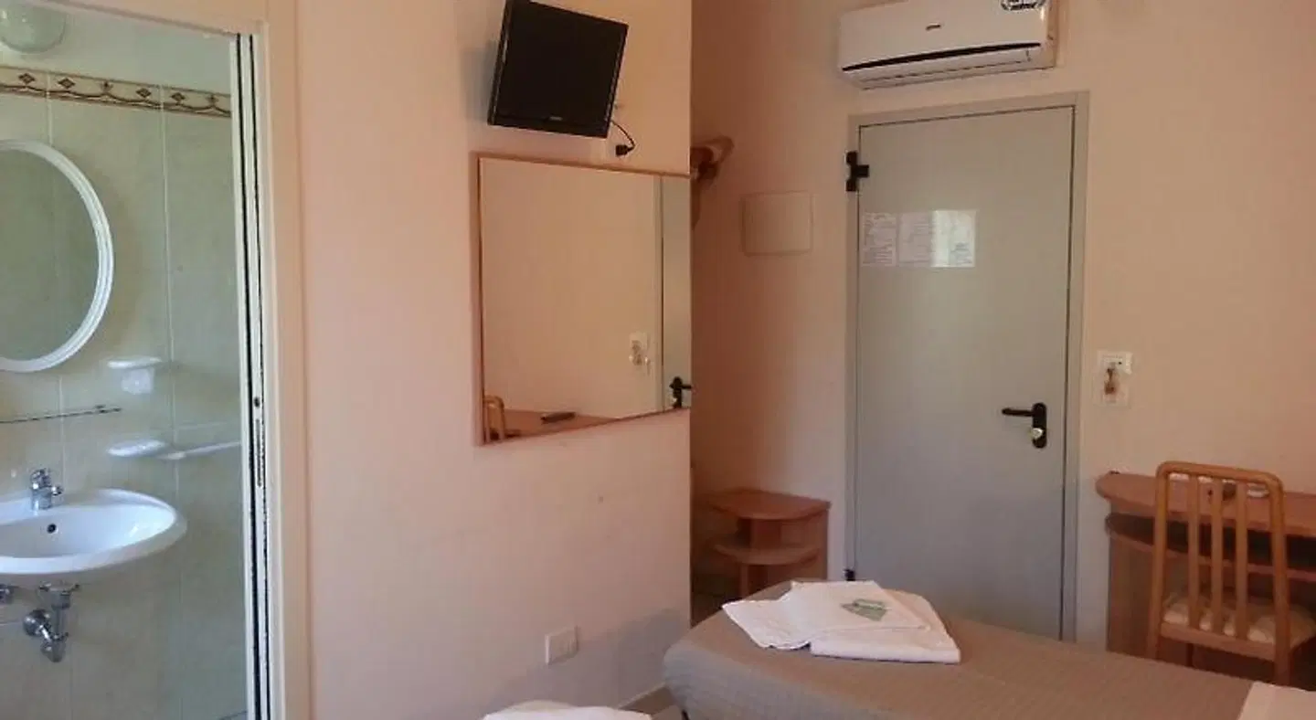 Hotel Prestige ROOM_EXAMPLE