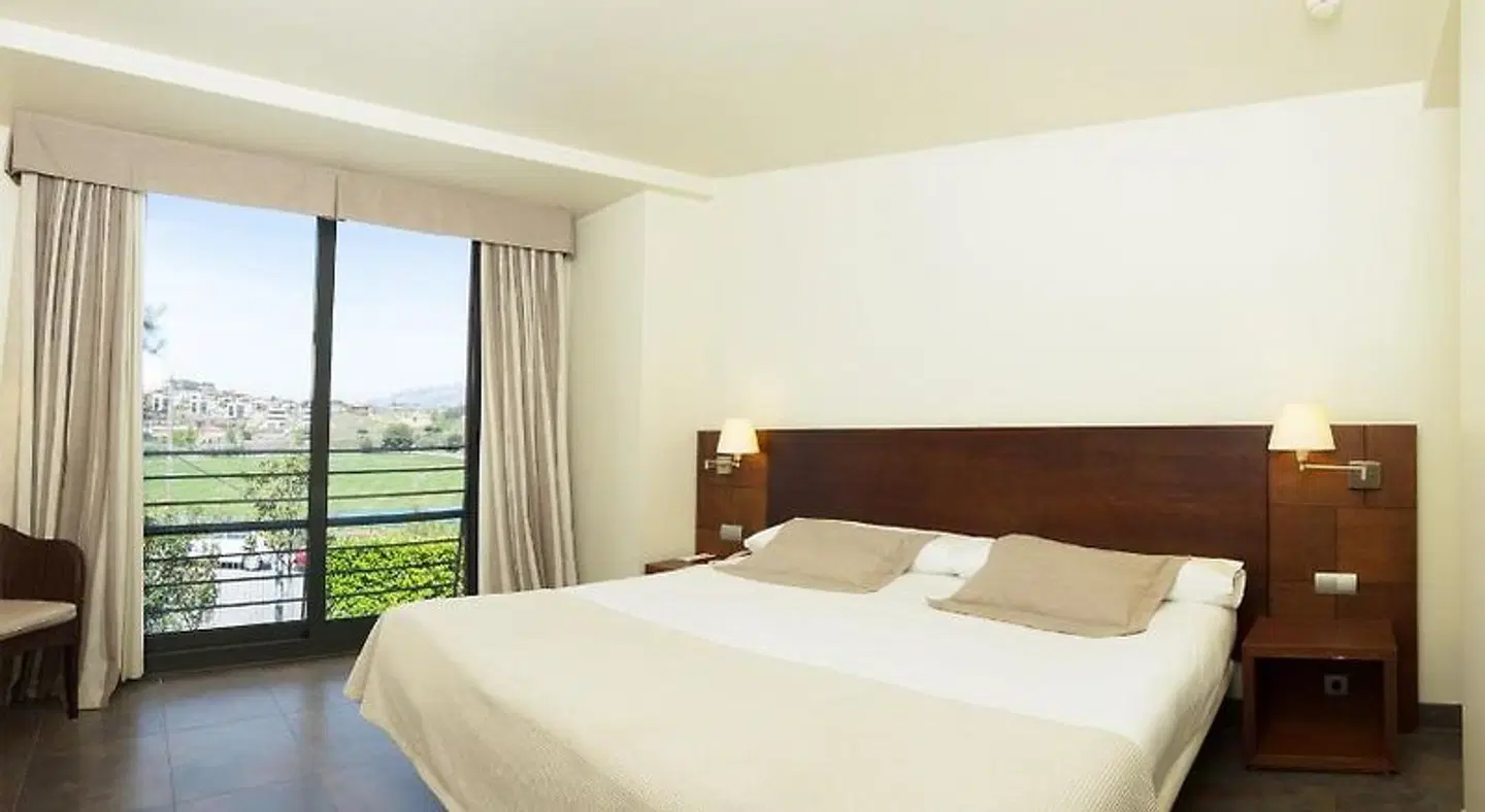 Dolce Barcelona Resort by Wyndham ROOM_EXAMPLE