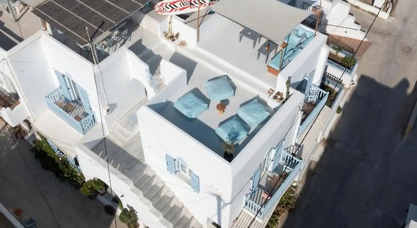 Naxos Sandastic Rooms MODEL_IMPRESSION